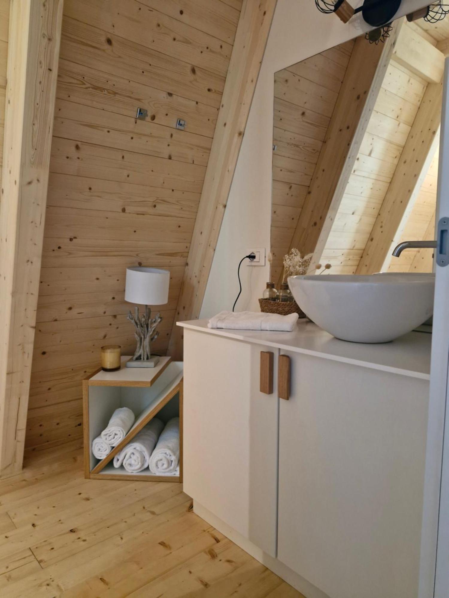 Ecolodges De Reve Dans Un Chateau De Conte De Fees Les-Trois-Moutiers Екстериор снимка