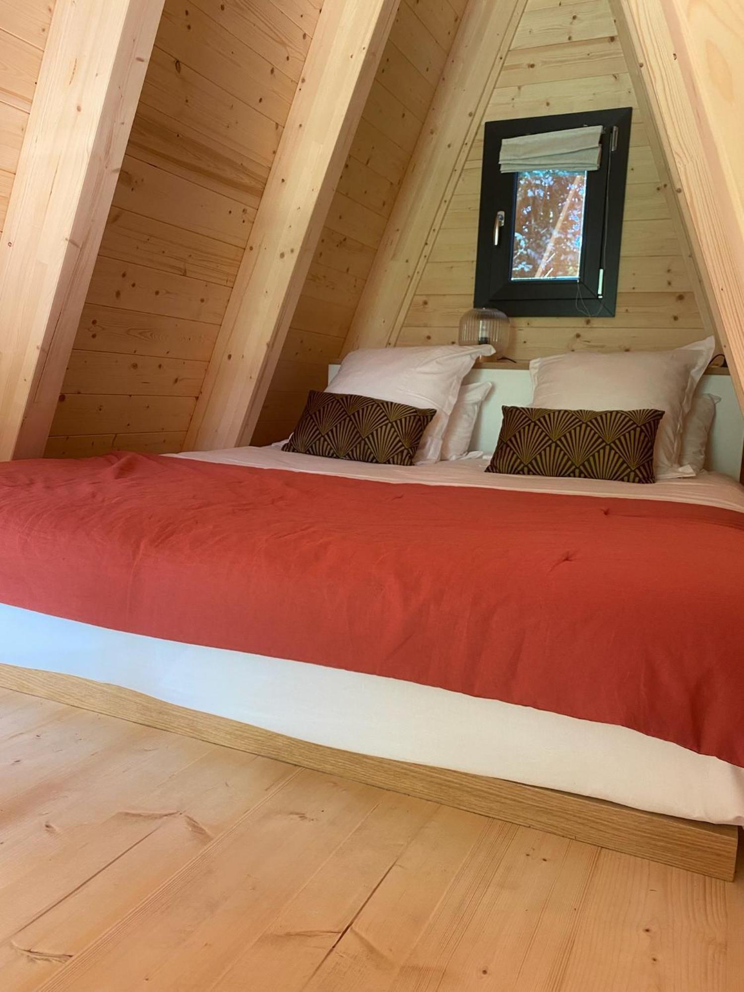 Ecolodges De Reve Dans Un Chateau De Conte De Fees Les-Trois-Moutiers Екстериор снимка