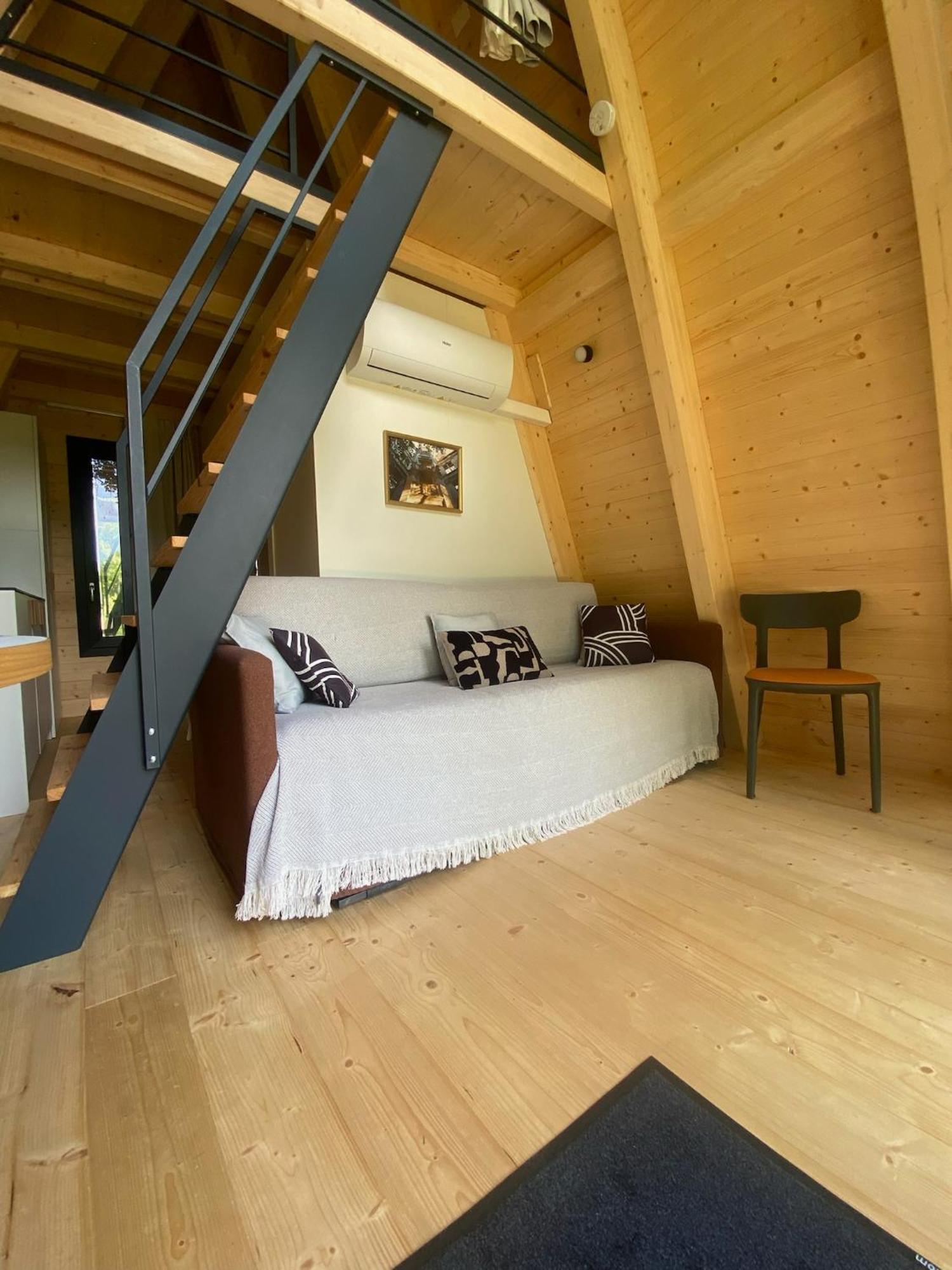 Ecolodges De Reve Dans Un Chateau De Conte De Fees Les-Trois-Moutiers Екстериор снимка